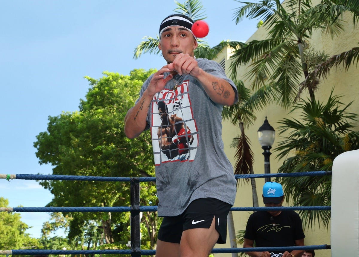 teofimo lopez vs steve claggett public workout quotes